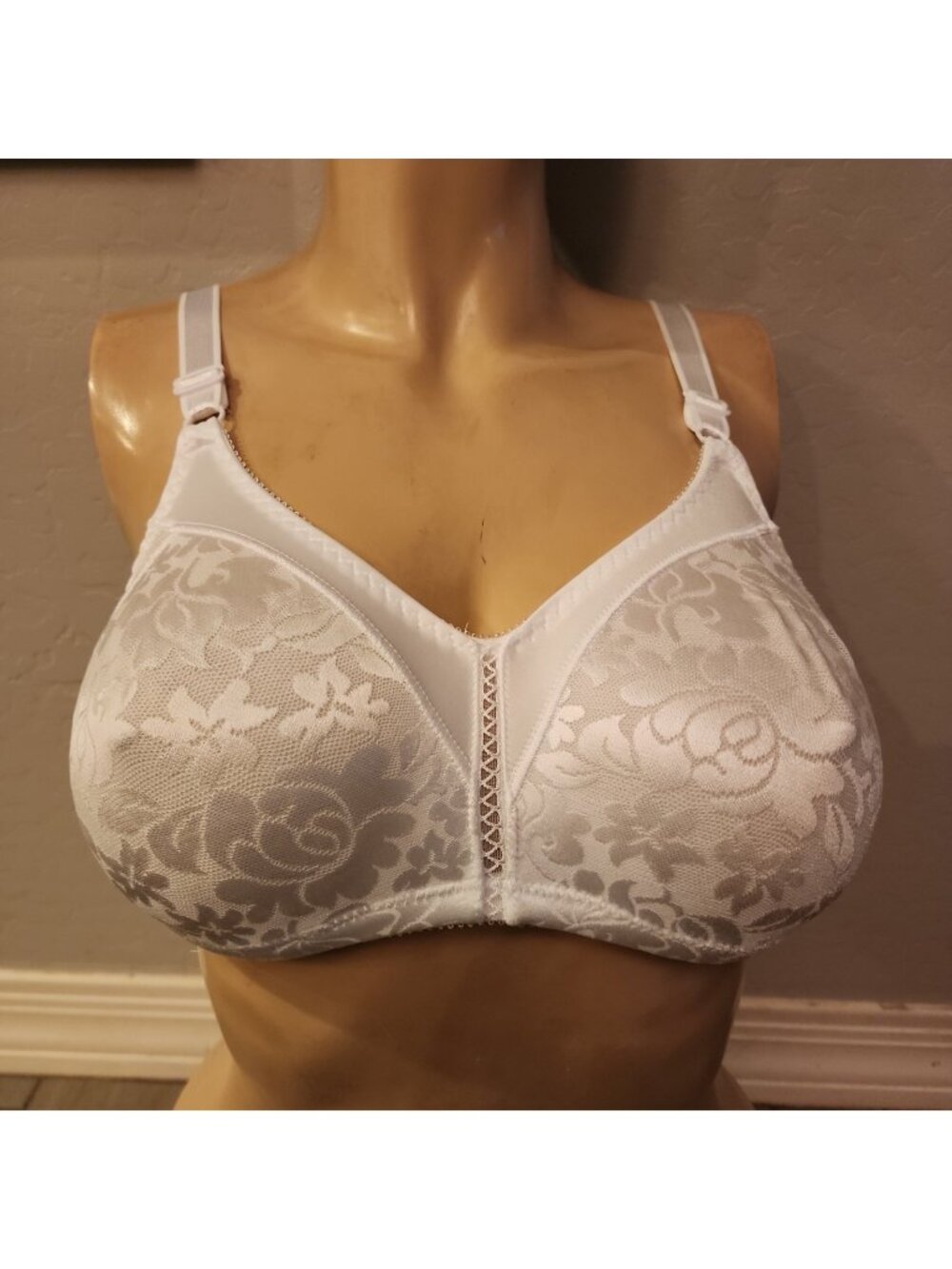 Bali Bra 36B White Wireless Unlined 3372